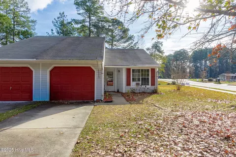 1500 Fairfax Ln, New Bern, NC 28562