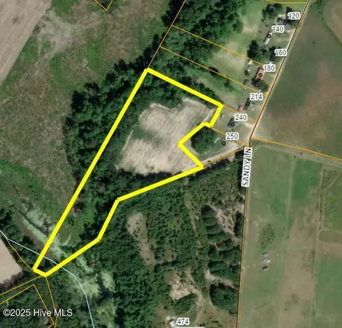 000 Sandy Ln, Clinton, NC 28328