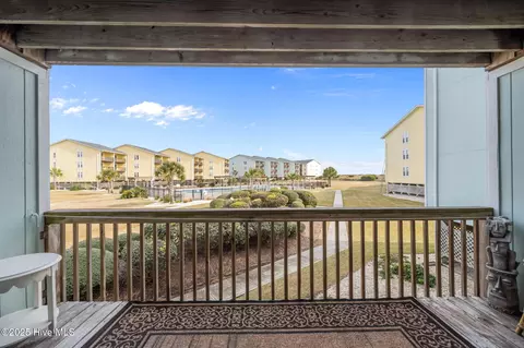 918 N New River Dr #314, Surf City, NC 28445