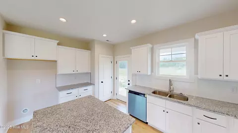 Kitchen - 131 Spring Meadows Dr, Aberdeen, NC 28315 photo 1 of 2