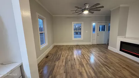 Living - 660 Evers Rd, Bladenboro, NC 28320 photo 1 of 3