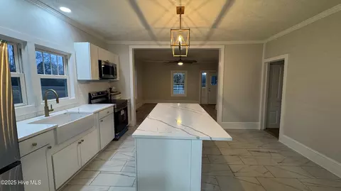 Kitchen - 660 Evers Rd, Bladenboro, NC 28320 photo 1 of 1
