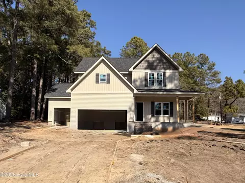 124 Tower St, Southern Pines, NC 28387