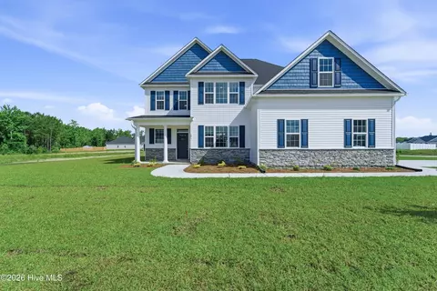 601 Salty Marsh Ln, Jacksonville, NC 28546