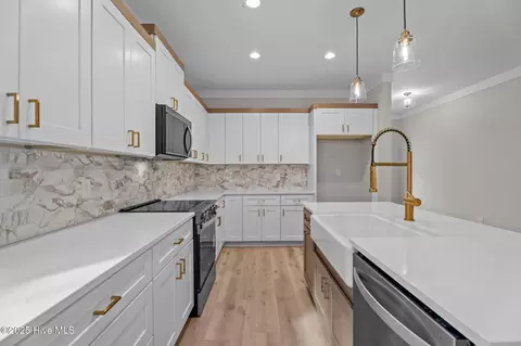 Kitchen - 20 Stream View Way, Spring Hope, NC 27882 photo 2 of 2
