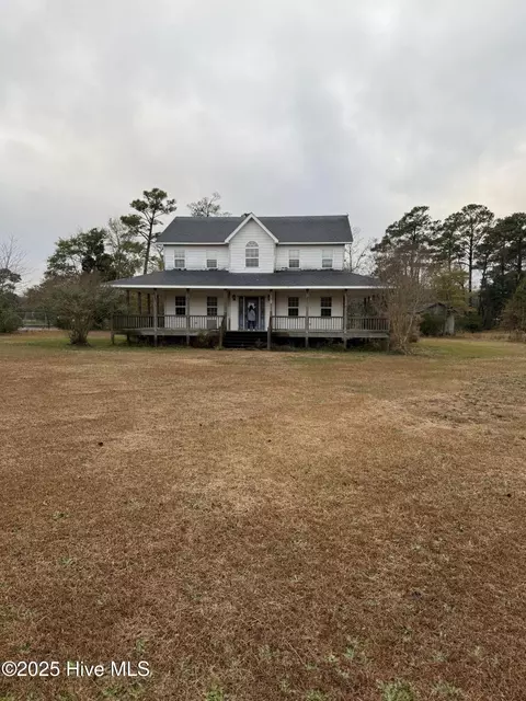 228 Gill Net Ln, Sneads Ferry, NC 28460