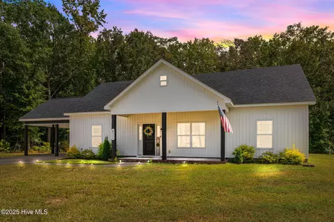 632 Allegheny Rd, Greenville, NC 27834
