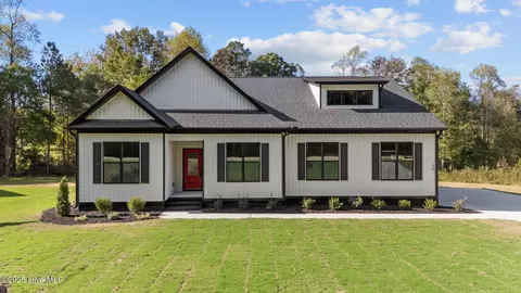 35 Autumnwood Ln, Spring Hope, NC 27882