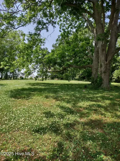 1671 Caratoke Hwy, Moyock, NC 27958