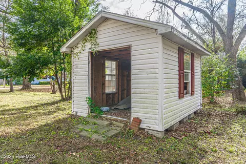 Other - 301 W Central St, Maxton, NC 28364 photo 24 of 25