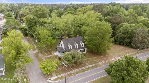 View/Area - 301 W Central St, Maxton, NC 28364 photo 5 of 5