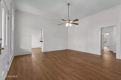 Living - 301 W Central St, Maxton, NC 28364 photo 9 of 25