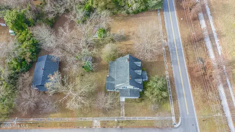 View/Area - 301 W Central St, Maxton, NC 28364 photo 2 of 5