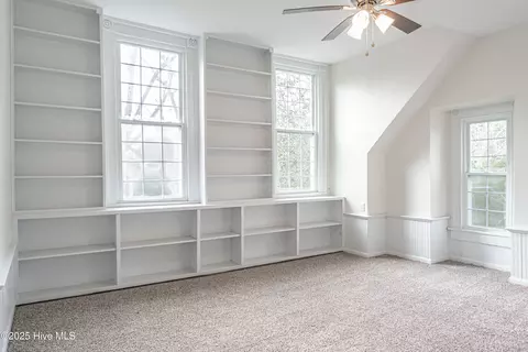 Bedroom - 301 W Central St, Maxton, NC 28364 photo 17 of 19