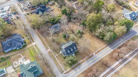 View/Area - 301 W Central St, Maxton, NC 28364 photo 1 of 5
