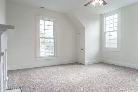 Bedroom - 301 W Central St, Maxton, NC 28364 photo 12 of 19
