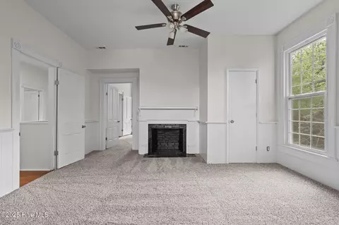 Bedroom - 301 W Central St, Maxton, NC 28364 photo 7 of 19