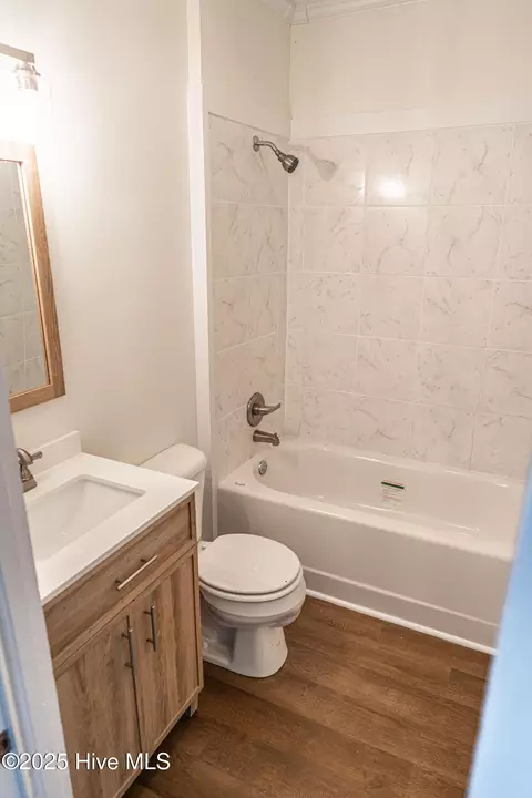 Bath - 301 W Central St, Maxton, NC 28364 photo 6 of 7