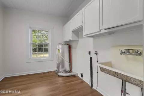 Other - 301 W Central St, Maxton, NC 28364 photo 4 of 25