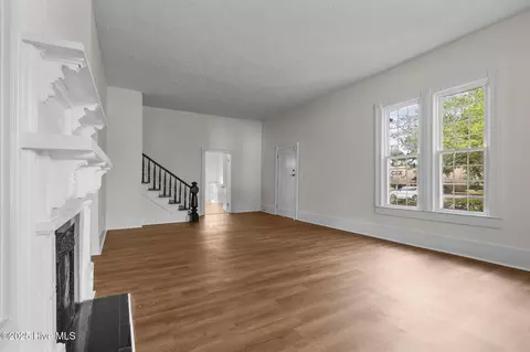 Living - 301 W Central St, Maxton, NC 28364 photo 2 of 25
