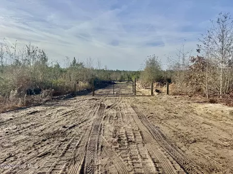 350 Dowd Dairy Rd, White Oak, NC 28399