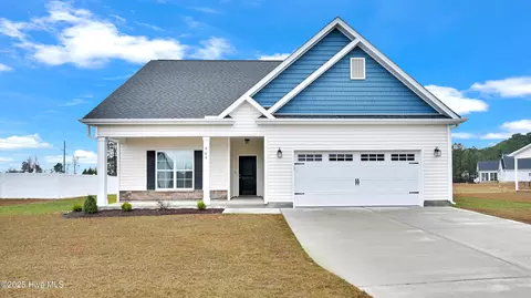 909 Finn Ct, Greenville, NC 27834