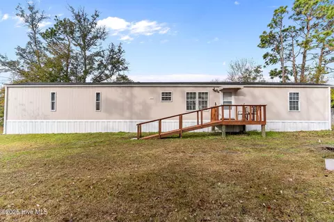 4568 Cedar St SE, Southport, NC 28461