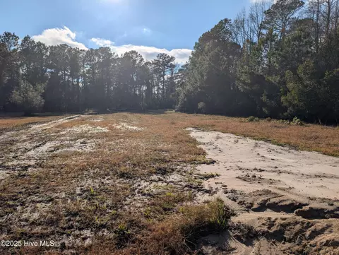 152 Marshall Chapel Rd, Jacksonville, NC 28546