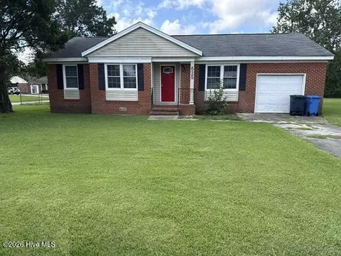 625 Winchester Rd, Jacksonville, NC 28546