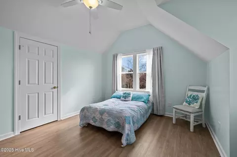 Bedroom - 289 Croaker St, Davis, NC 28524 photo 6 of 8