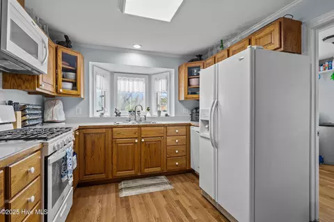 Kitchen - 289 Croaker St, Davis, NC 28524 photo 1 of 3