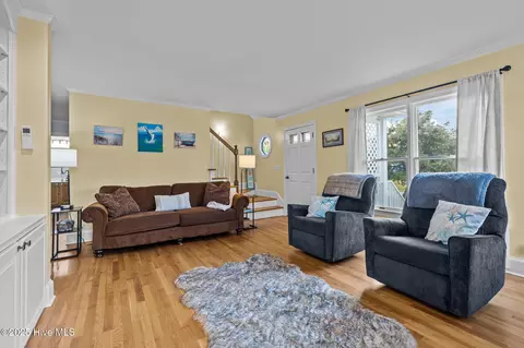 Living - 289 Croaker St, Davis, NC 28524 photo 3 of 3