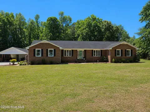 184 Timber Cove Dr, Whiteville, NC 28472