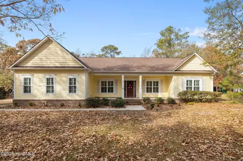100 White Swan Way, Swansboro, NC 28584