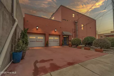 203 N Water St #A, Elizabeth City, NC 27909