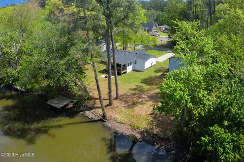 182 W Island Trl, Hertford, NC 27944