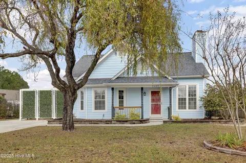 2401 Sapling Cir, Wilmington, NC 28411