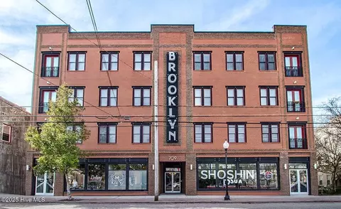 709 N 4th St #STE 303, Wilmington, NC 28401