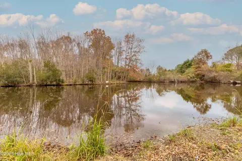 100 Rockfish St, Edenton, NC 27932