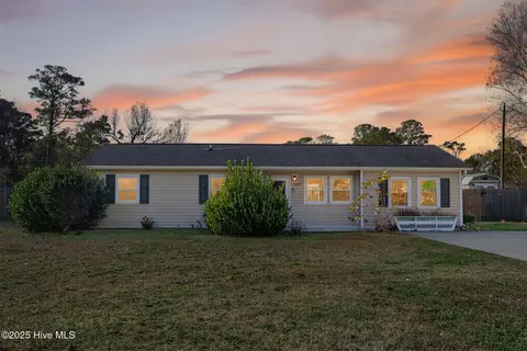 3509 Middle Sound Loop Rd, Wilmington, NC 28411