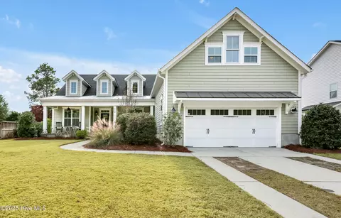 378 Yucca Ln, Wilmington, NC 28412