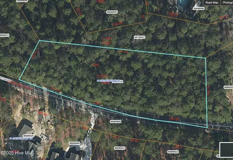 40 Chestertown Dr, Pinehurst, NC 28374