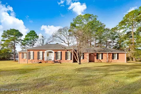 123 Walnut Creek Dr, Goldsboro, NC 27534