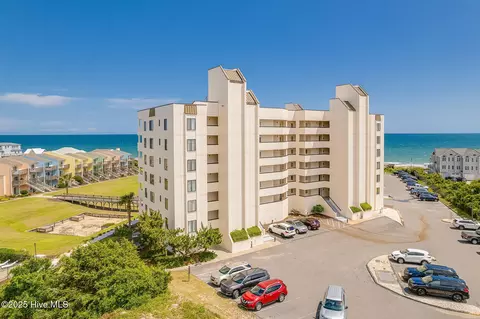 8801 Reed Dr #612, Emerald Isle, NC 28594