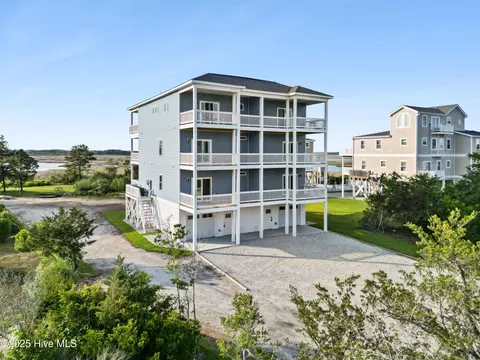 2083 New River Inlet Rd #A, North Topsail Beach, NC 28460