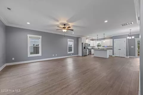 Living - 406 Elgin Rd, Hubert, NC 28539 photo 1 of 5