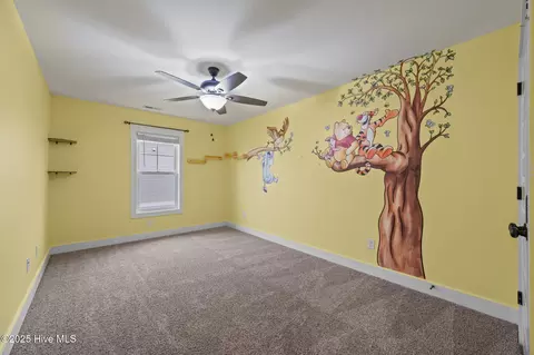 Bedroom - 406 Elgin Rd, Hubert, NC 28539 photo 9 of 10