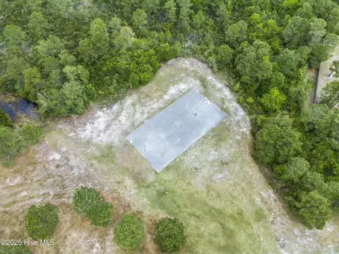 View/Area - 406 Elgin Rd, Hubert, NC 28539 photo 7 of 9