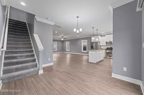 Entry Way - 406 Elgin Rd, Hubert, NC 28539 photo 3 of 6