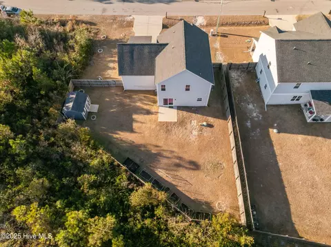 View/Area - 406 Elgin Rd, Hubert, NC 28539 photo 3 of 9